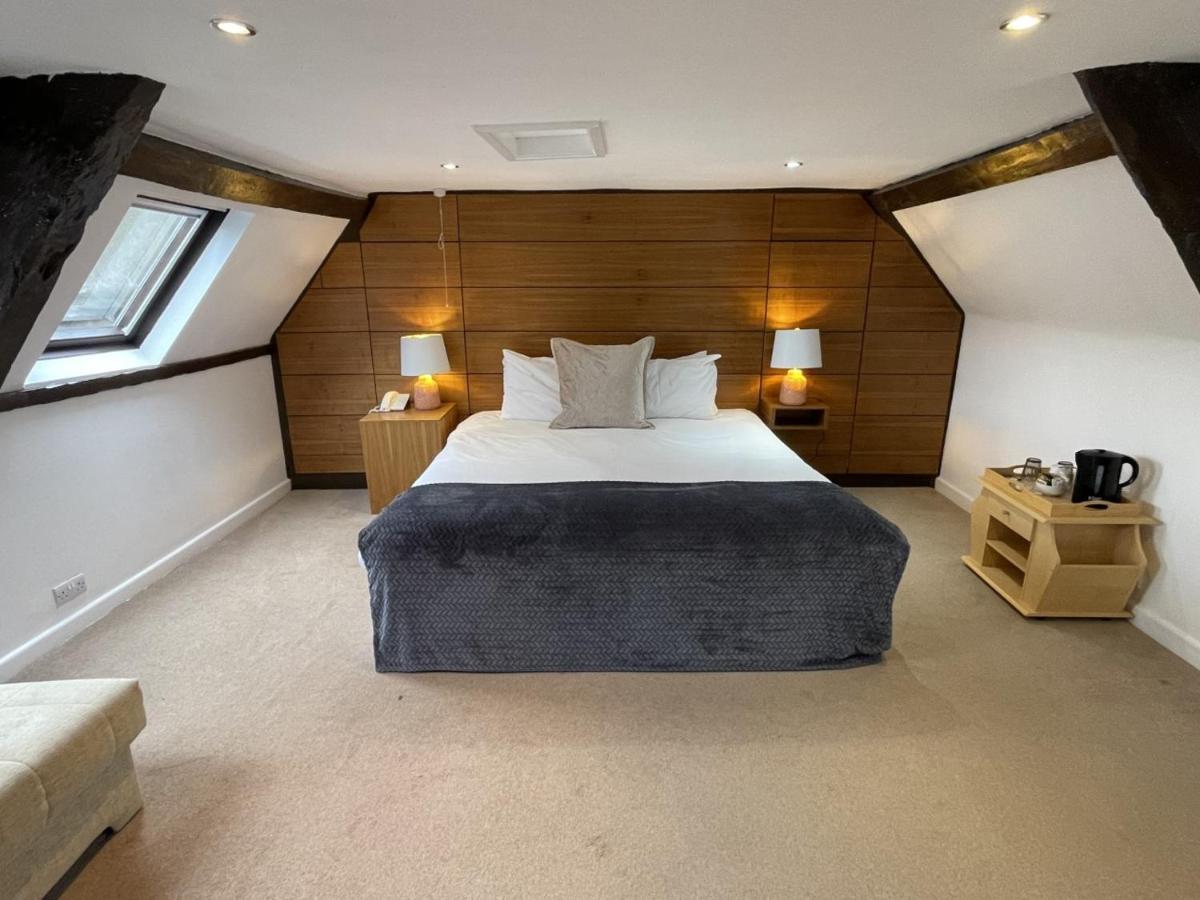 The Castle Hotel Llandovery Esterno foto