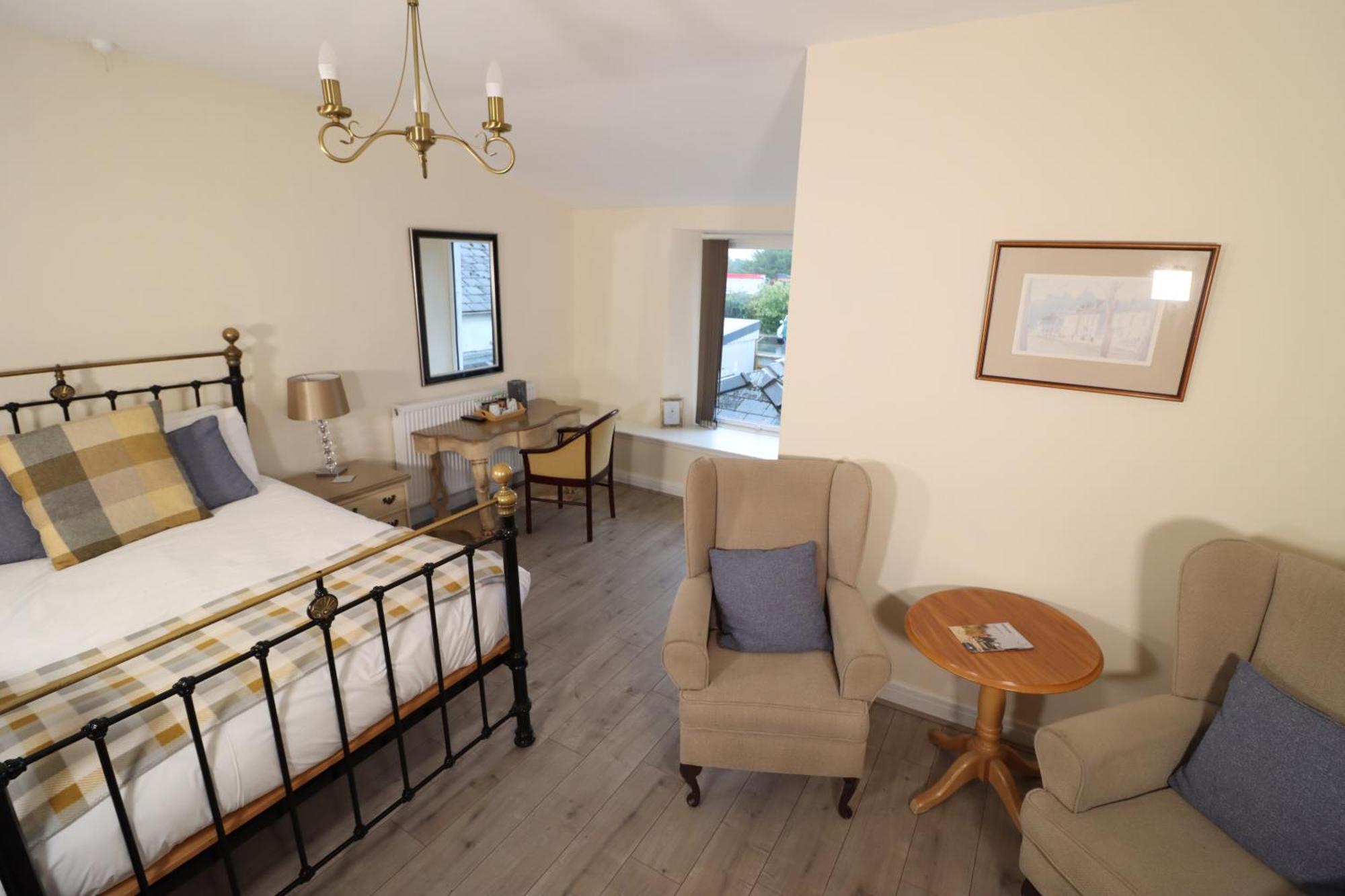 The Castle Hotel Llandovery Esterno foto
