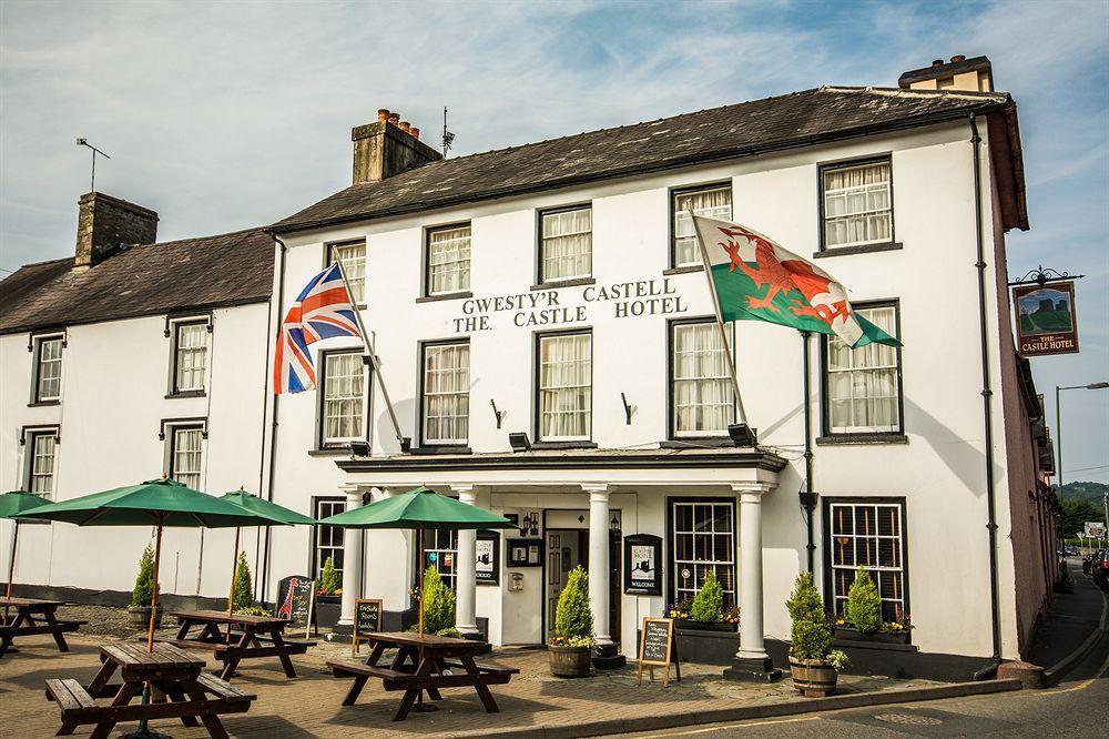 The Castle Hotel Llandovery Esterno foto