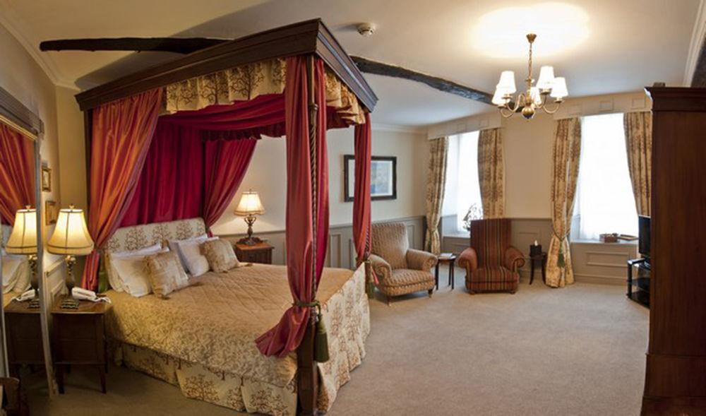 The Castle Hotel Llandovery Esterno foto