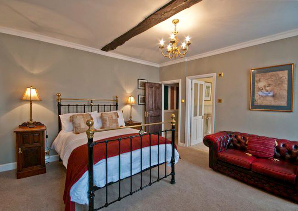 The Castle Hotel Llandovery Esterno foto
