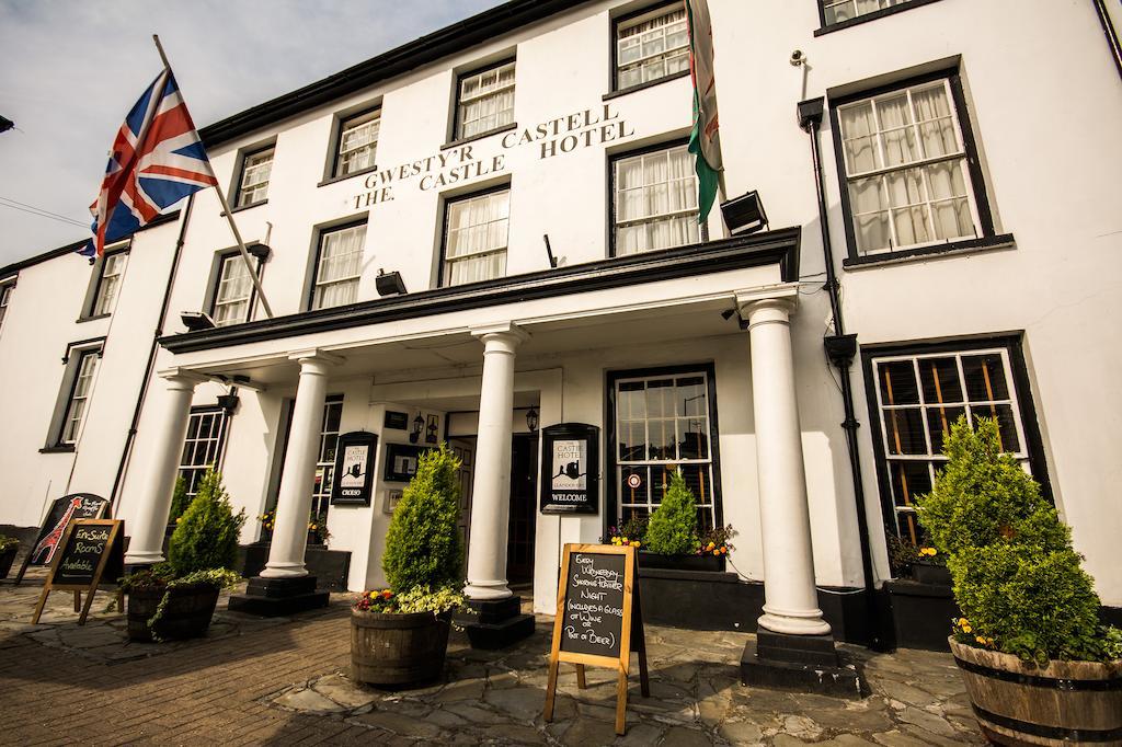 The Castle Hotel Llandovery Esterno foto